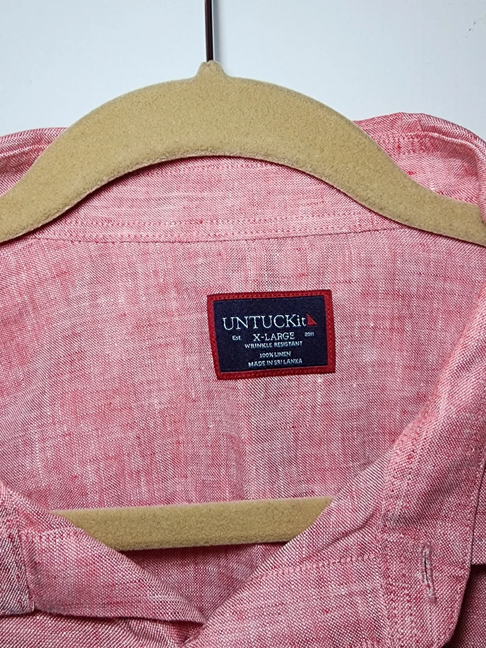 UNTUCKit Men's Short-Sleeve Button-Down Linen Shirt - Red